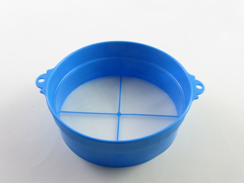Műanyag lisztszita 20 cm