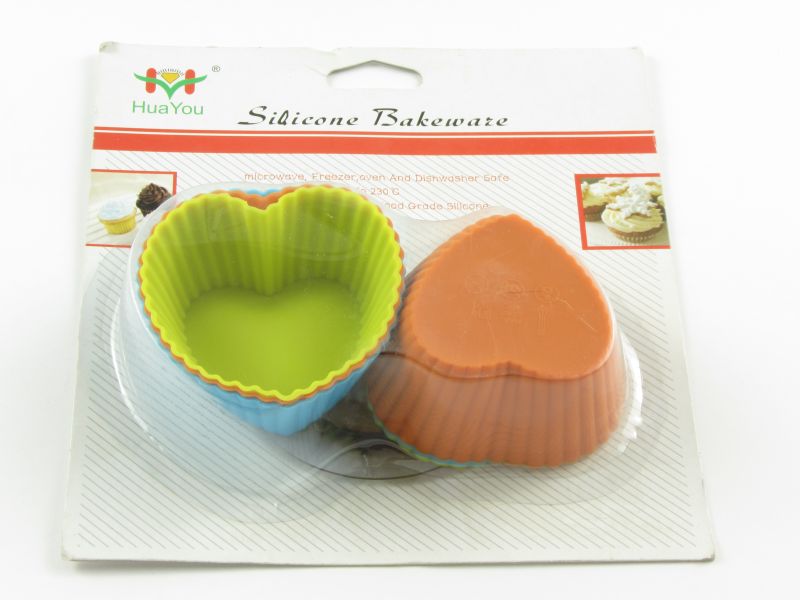Szilikon muffin sütő forma - szív - (6 db-os)