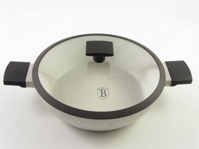 Titán bevonatos indukciós alacsony lábas fedővel 28 cm - Berlinger Haus Geo