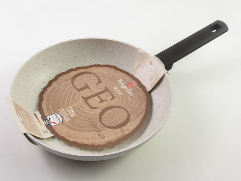 Titán bevonatos indukciós serpenyő 28 cm - Berlinger Haus Geo